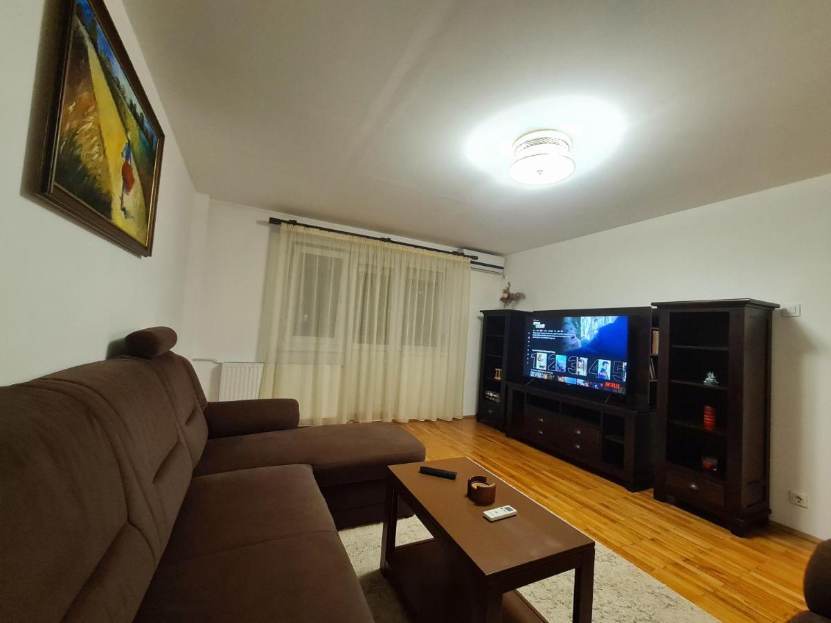 Clasic Apartment Nufarul Oradea Eksteriør billede