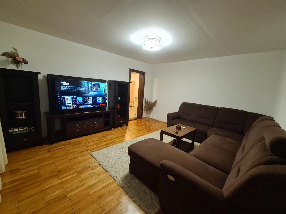 Clasic Apartment Nufarul Oradea Eksteriør billede