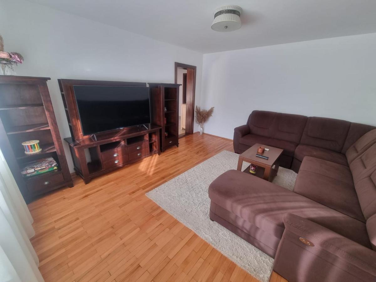 Clasic Apartment Nufarul Oradea Eksteriør billede