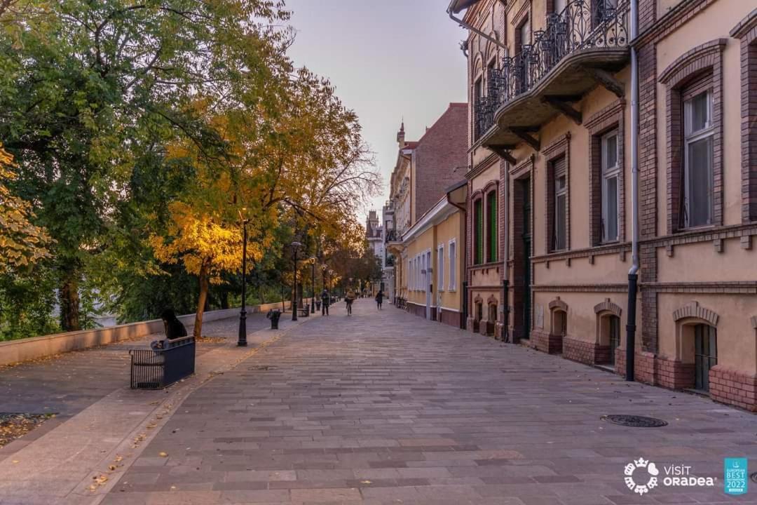 Clasic Apartment Nufarul Oradea Eksteriør billede